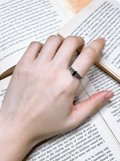 Black Onyx & Sterling Silver Celtic Ring - SS