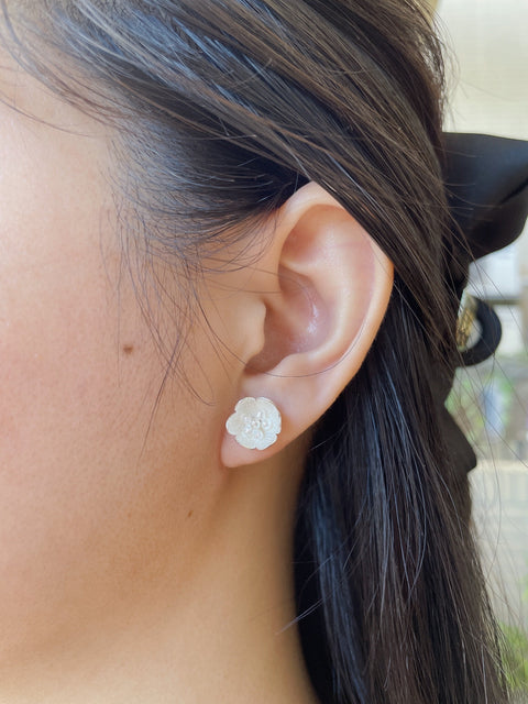 Lilly Cup Post Earrings - SF