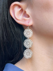 Filigree Pattern Daisy Drop Earrings - SF